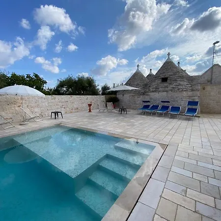Holiday home Trullo Mandorlo
