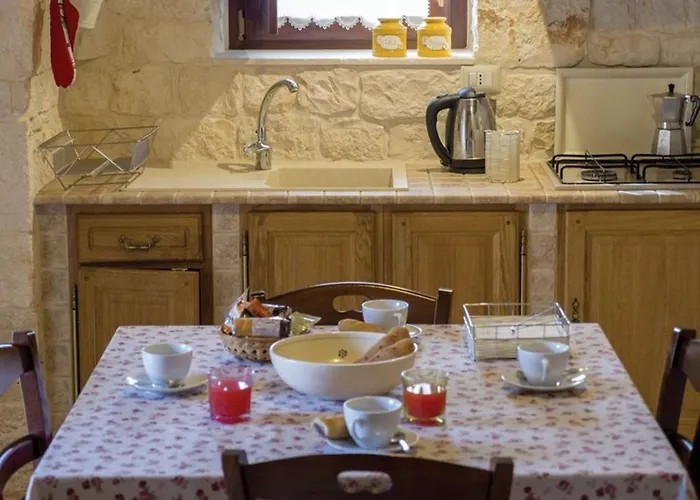Trullo Mandorlo *