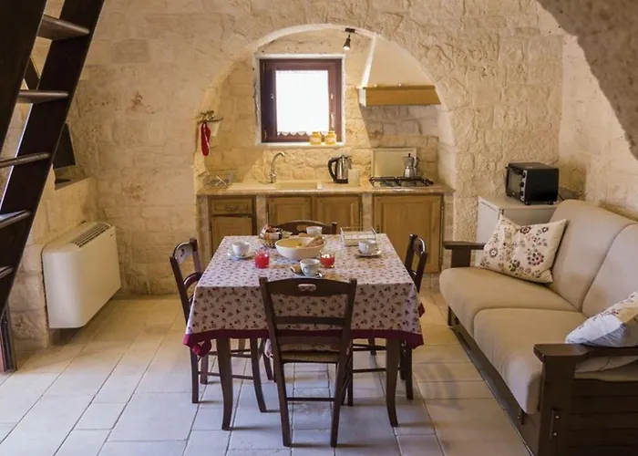 Trullo Mandorlo