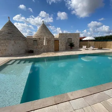 Trullo Mandorlo Holiday home *
