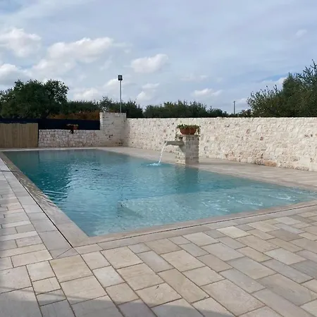 Trullo Mandorlo